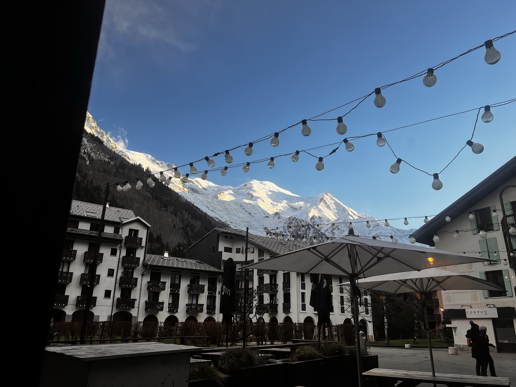 Europe with Friends > Part 1: 8 Things That We Did in Chamonix, France!